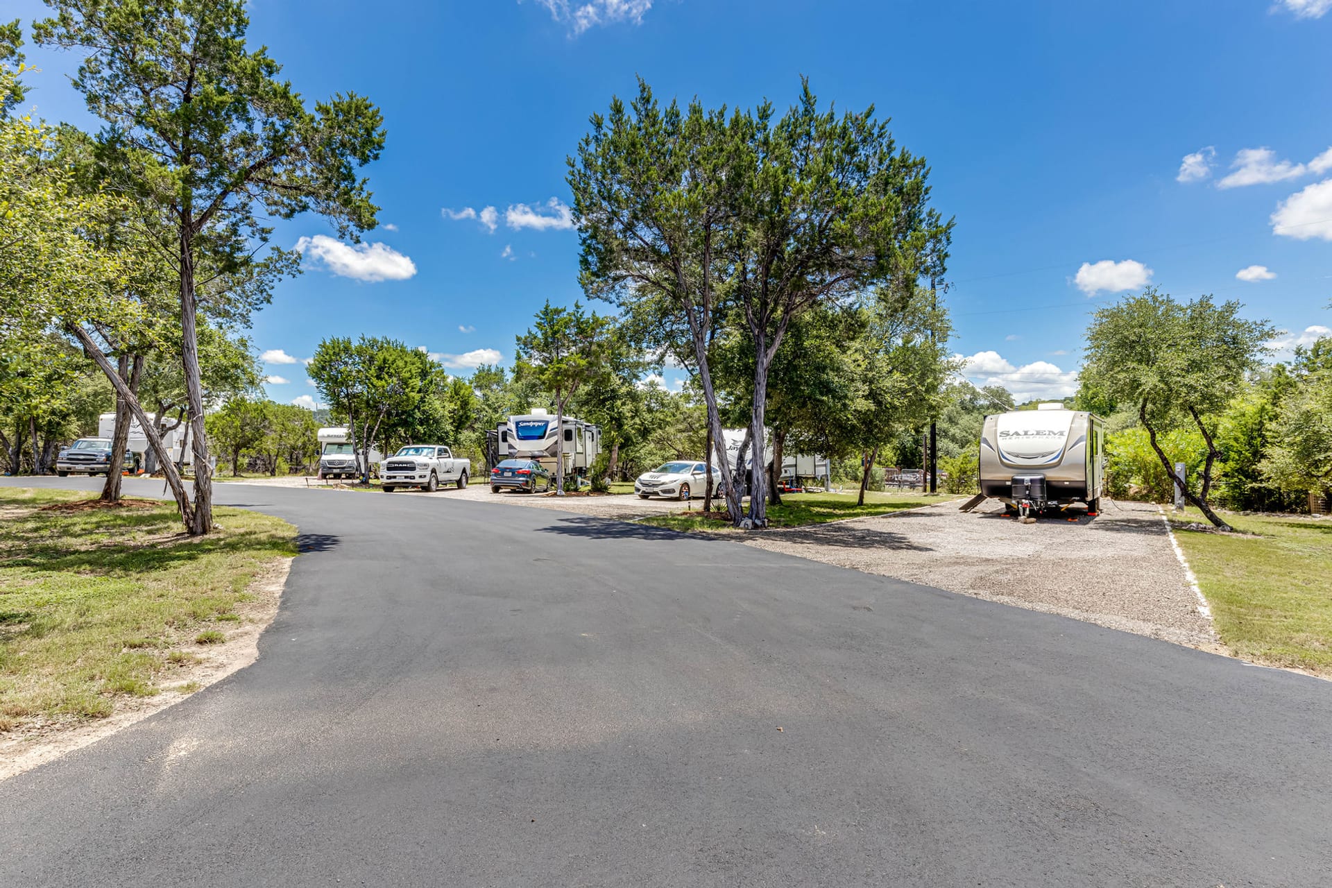RV sites at Sienna Ridge RV Park